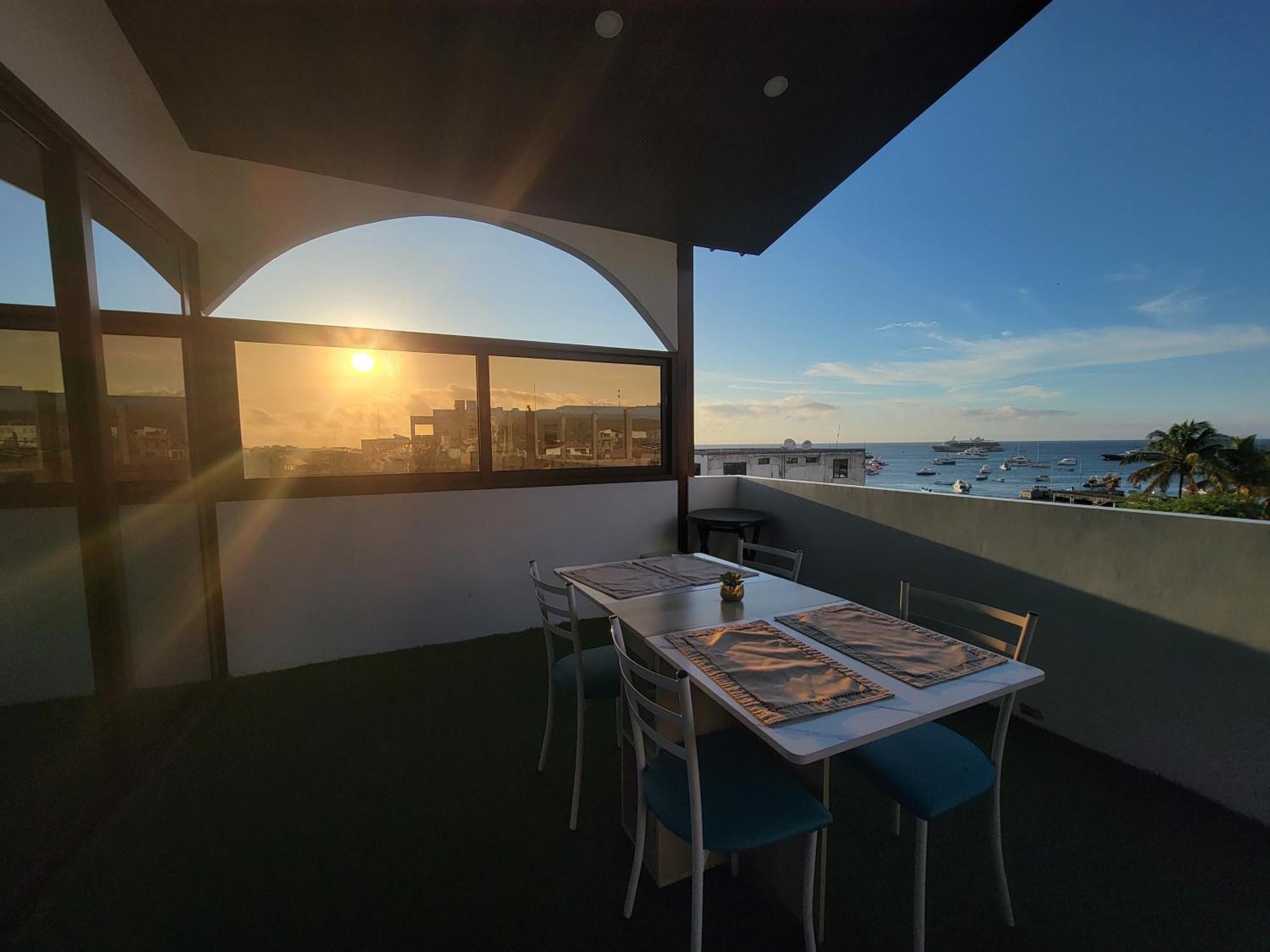 Hostal Gosen Puerto Baquerizo Moreno Luaran gambar